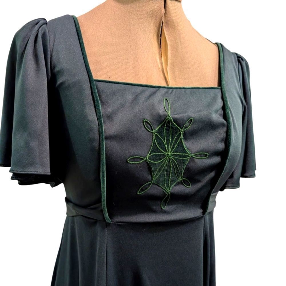 70s Vintage Elegant Green Velvet Embroidered Women's Gown Long Dress